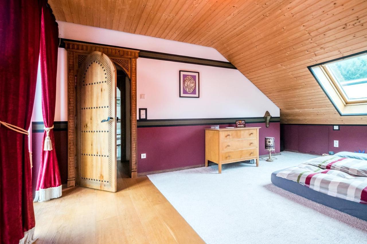 Wohlfuehloase Mit Blick Auf Trier Apartment Bagian luar foto