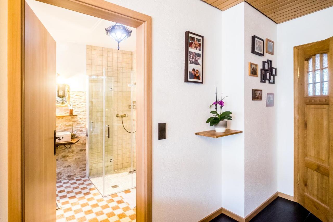 Wohlfuehloase Mit Blick Auf Trier Apartment Bagian luar foto